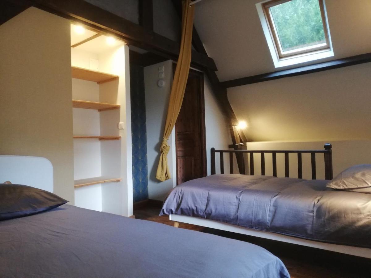 Maison Normande Proche De La Mer Et Des Commodites Quettehou Exterior foto
